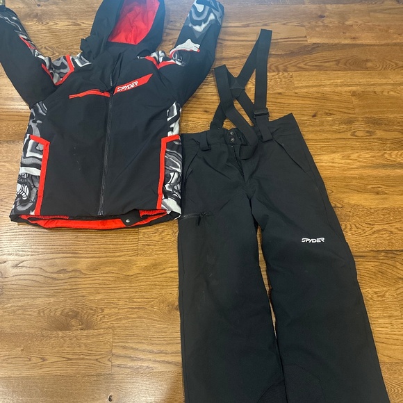 Spyder Ski Bibs and Jacket - Picture 4 of 4